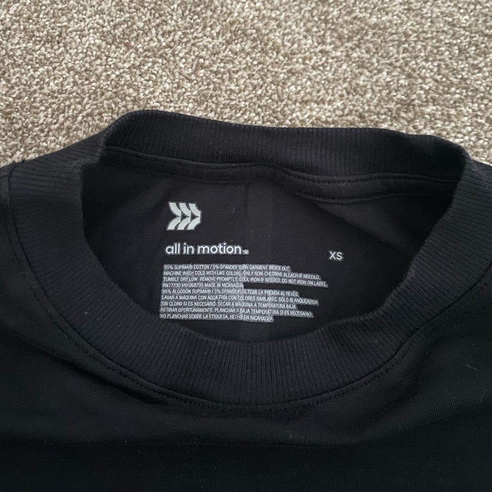 NWOT All In Motion Active Crewneck T-Shirt - Picture 3 of 4